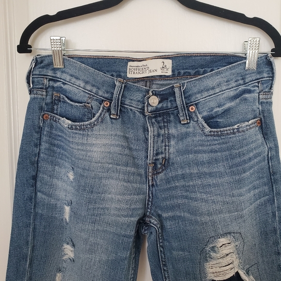 Abercrombie & Fitch 2R Boyfriend Straight Jean Distressed - Picture 2 of 5